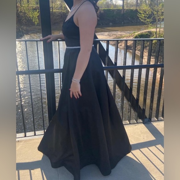Prom Dress - Picture 3 of 4